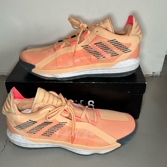 NWT! Dame 6 International Women’s Day Sneaker Mens 18 Orange Pink - Picture 3 of 11